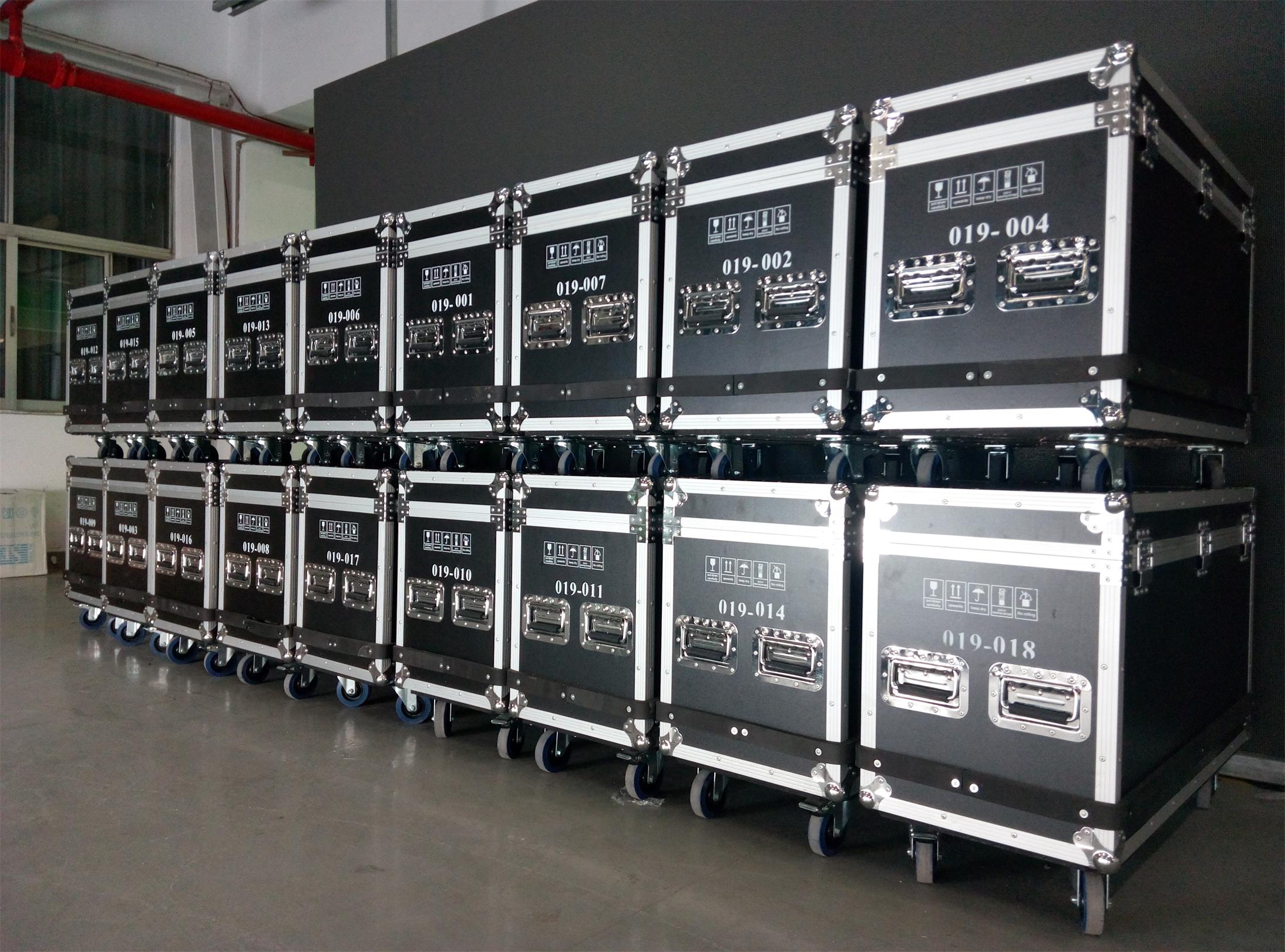 P4 512x512mm panel size LED Video wall Indoor for stages conference